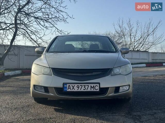 Бежевый Хонда Цивик, объемом двигателя 1.8 л и пробегом 220 тыс. км за 3999 $, фото 1 на Automoto.ua