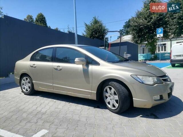 Бежевый Хонда Цивик, объемом двигателя 1.8 л и пробегом 258 тыс. км за 4200 $, фото 1 на Automoto.ua