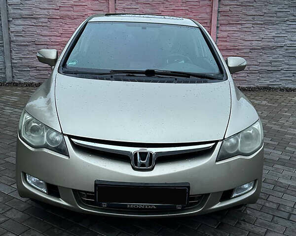 Бежевый Хонда Цивик, объемом двигателя 1.8 л и пробегом 230 тыс. км за 6500 $, фото 1 на Automoto.ua