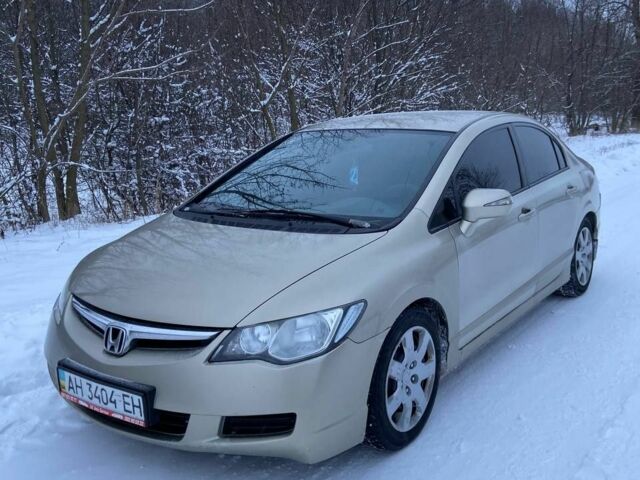 Бежевый Хонда Цивик, объемом двигателя 1.8 л и пробегом 340 тыс. км за 5299 $, фото 1 на Automoto.ua