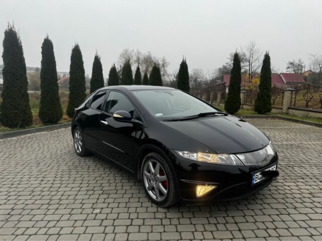 Черный Хонда Цивик, объемом двигателя 2.2 л и пробегом 244 тыс. км за 4800 $, фото 1 на Automoto.ua