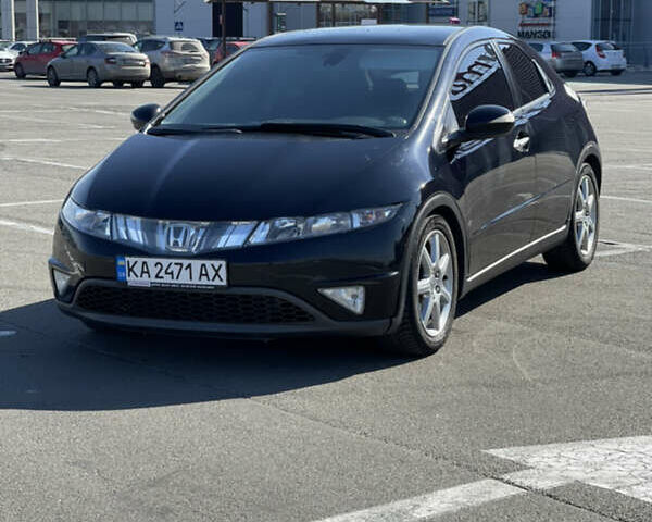 Черный Хонда Цивик, объемом двигателя 1.8 л и пробегом 135 тыс. км за 6000 $, фото 1 на Automoto.ua