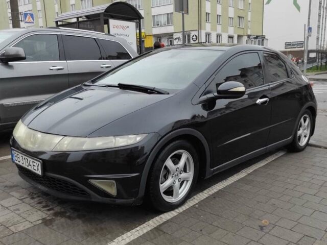 Черный Хонда Цивик, объемом двигателя 1.8 л и пробегом 182 тыс. км за 6000 $, фото 1 на Automoto.ua