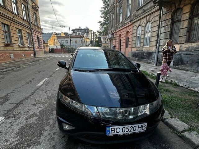 Чорний Хонда Сівік, об'ємом двигуна 1.8 л та пробігом 115 тис. км за 5499 $, фото 1 на Automoto.ua