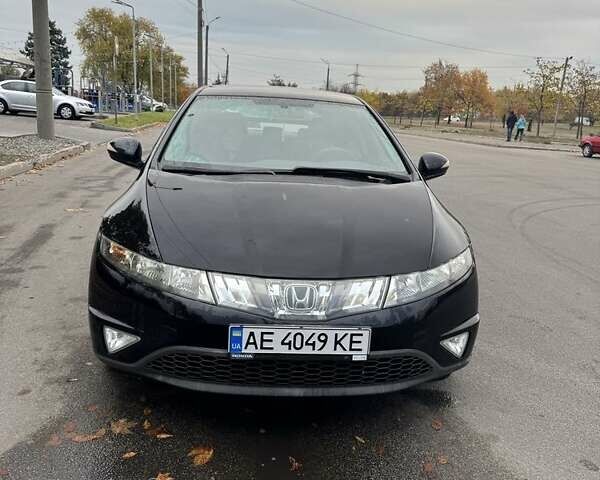Черный Хонда Цивик, объемом двигателя 1.3 л и пробегом 130 тыс. км за 7000 $, фото 1 на Automoto.ua