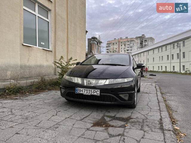 Черный Хонда Цивик, объемом двигателя 2.2 л и пробегом 326 тыс. км за 5800 $, фото 1 на Automoto.ua