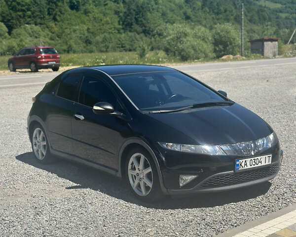 Черный Хонда Цивик, объемом двигателя 1.8 л и пробегом 164 тыс. км за 6400 $, фото 1 на Automoto.ua