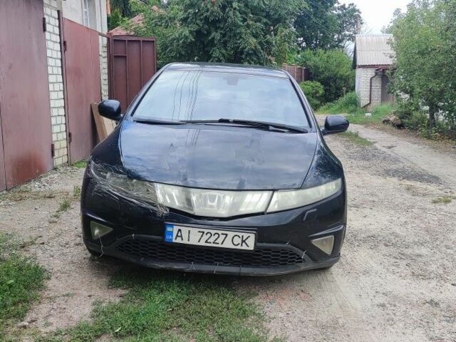 Черный Хонда Цивик, объемом двигателя 1.8 л и пробегом 259 тыс. км за 5000 $, фото 1 на Automoto.ua