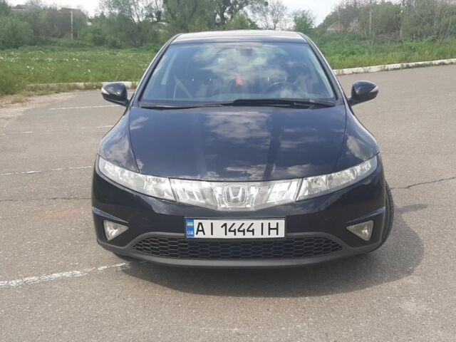 Черный Хонда Цивик, объемом двигателя 1.3 л и пробегом 198 тыс. км за 6700 $, фото 1 на Automoto.ua