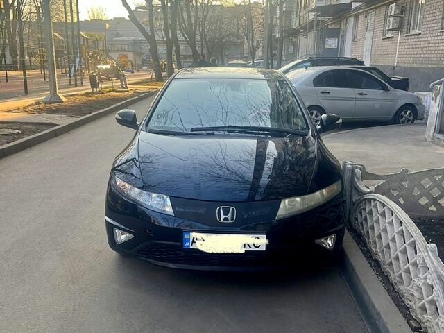 Чорний Хонда Сівік, об'ємом двигуна 18 л та пробігом 180 тис. км за 6300 $, фото 1 на Automoto.ua