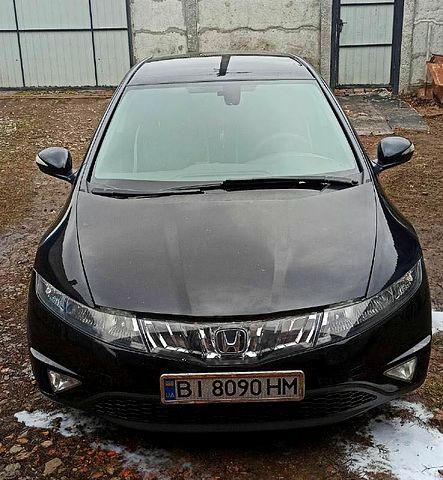 Черный Хонда Цивик, объемом двигателя 1.8 л и пробегом 249 тыс. км за 6700 $, фото 1 на Automoto.ua