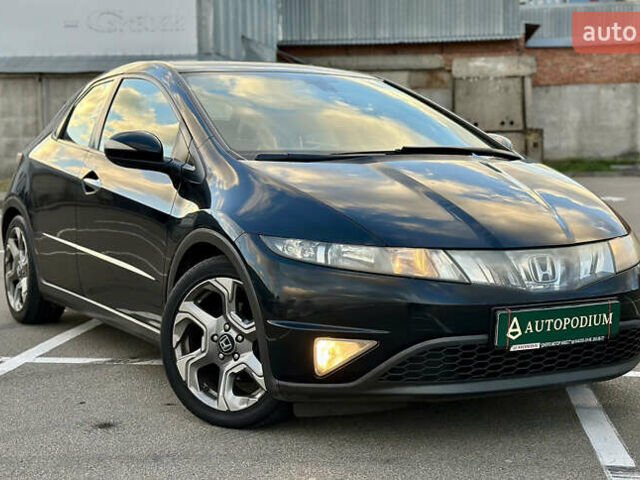 Черный Хонда Цивик, объемом двигателя 1.8 л и пробегом 117 тыс. км за 6777 $, фото 1 на Automoto.ua