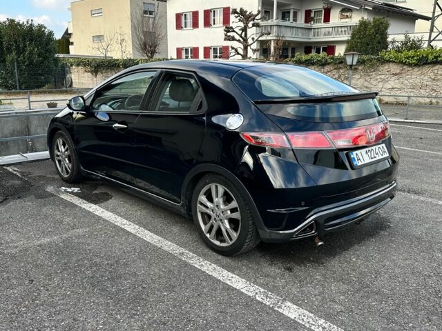 Черный Хонда Цивик, объемом двигателя 1.8 л и пробегом 227 тыс. км за 7000 $, фото 1 на Automoto.ua