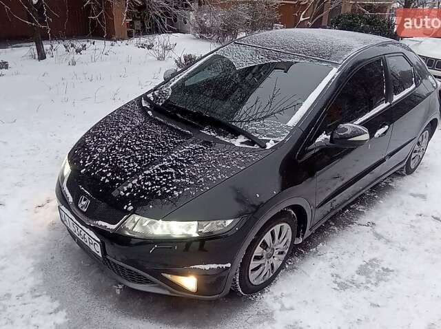 Черный Хонда Цивик, объемом двигателя 1.8 л и пробегом 224 тыс. км за 8500 $, фото 1 на Automoto.ua