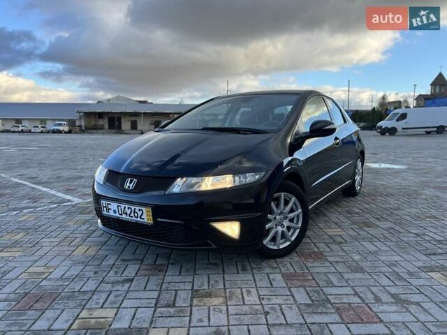 Черный Хонда Цивик, объемом двигателя 1.4 л и пробегом 220 тыс. км за 6250 $, фото 1 на Automoto.ua