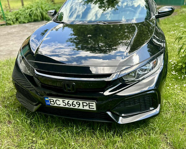 Чорний Хонда Сівік, об'ємом двигуна 1.5 л та пробігом 24 тис. км за 17000 $, фото 1 на Automoto.ua