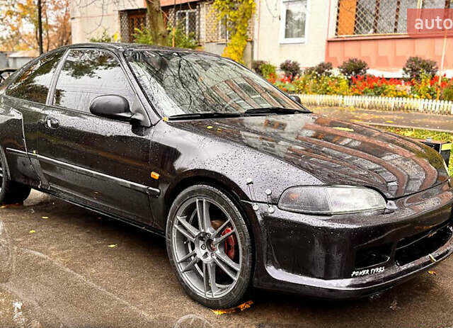 Черный Хонда Цивик, объемом двигателя 1.5 л и пробегом 400 тыс. км за 2600 $, фото 1 на Automoto.ua
