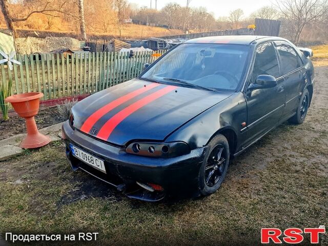 Черный Хонда Цивик, объемом двигателя 1.5 л и пробегом 300 тыс. км за 700 $, фото 1 на Automoto.ua