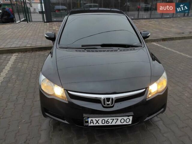 Черный Хонда Цивик, объемом двигателя 1.8 л и пробегом 202 тыс. км за 6600 $, фото 1 на Automoto.ua