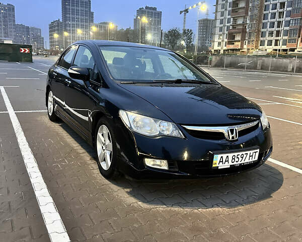 Черный Хонда Цивик, объемом двигателя 1.8 л и пробегом 147 тыс. км за 8500 $, фото 1 на Automoto.ua