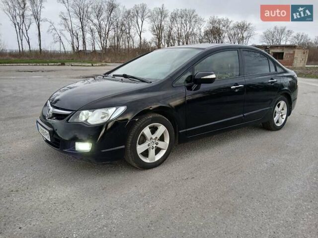 Черный Хонда Цивик, объемом двигателя 1.8 л и пробегом 252 тыс. км за 6500 $, фото 1 на Automoto.ua