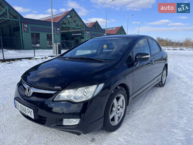 Черный Хонда Цивик, объемом двигателя 1.8 л и пробегом 400 тыс. км за 4600 $, фото 1 на Automoto.ua