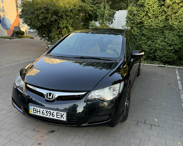 Черный Хонда Цивик, объемом двигателя 1.8 л и пробегом 183 тыс. км за 7700 $, фото 1 на Automoto.ua