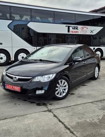 Черный Хонда Цивик, объемом двигателя 1.3 л и пробегом 197 тыс. км за 6499 $, фото 1 на Automoto.ua