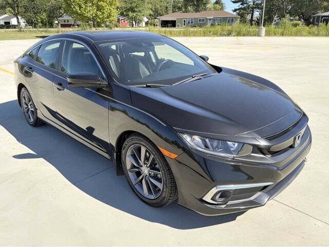 Черный Хонда Цивик, объемом двигателя 1.5 л и пробегом 44 тыс. км за 9700 $, фото 1 на Automoto.ua