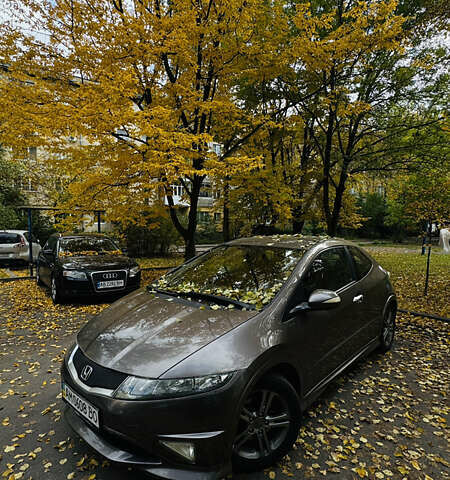 Коричневый Хонда Цивик, объемом двигателя 1.4 л и пробегом 252 тыс. км за 9800 $, фото 1 на Automoto.ua