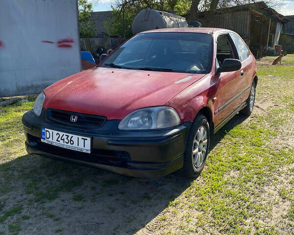 Красный Хонда Цивик, объемом двигателя 1.4 л и пробегом 400 тыс. км за 2600 $, фото 1 на Automoto.ua