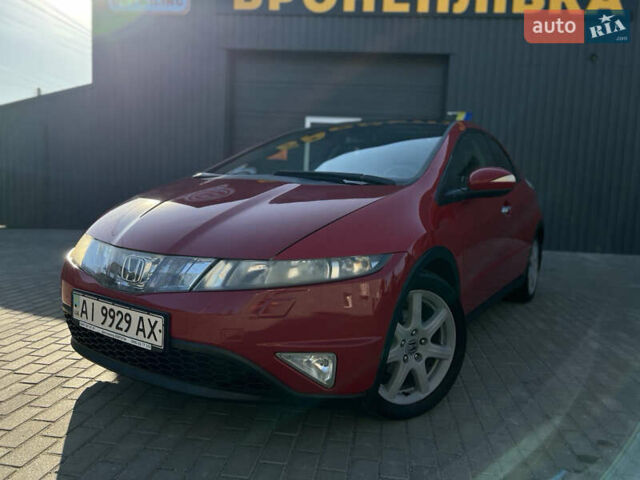 Красный Хонда Цивик, объемом двигателя 1.8 л и пробегом 166 тыс. км за 7900 $, фото 1 на Automoto.ua