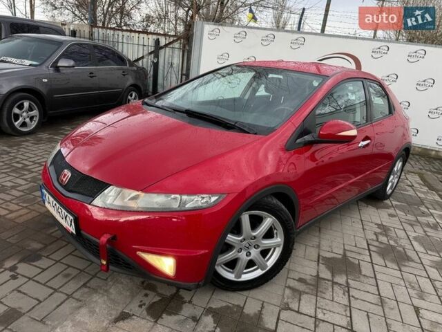 Красный Хонда Цивик, объемом двигателя 1.8 л и пробегом 189 тыс. км за 6700 $, фото 1 на Automoto.ua