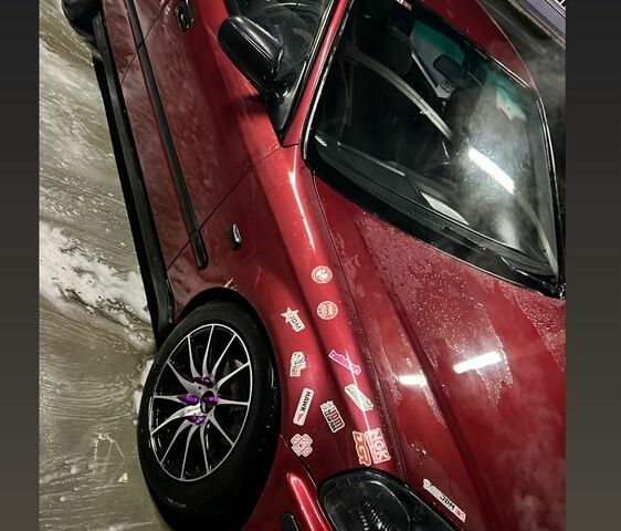 Красный Хонда Цивик, объемом двигателя 1.4 л и пробегом 326 тыс. км за 3300 $, фото 1 на Automoto.ua