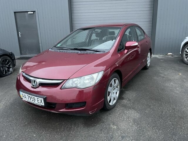 Красный Хонда Цивик, объемом двигателя 1.8 л и пробегом 185 тыс. км за 7100 $, фото 1 на Automoto.ua