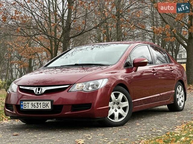 Красный Хонда Цивик, объемом двигателя 1.8 л и пробегом 209 тыс. км за 6500 $, фото 1 на Automoto.ua