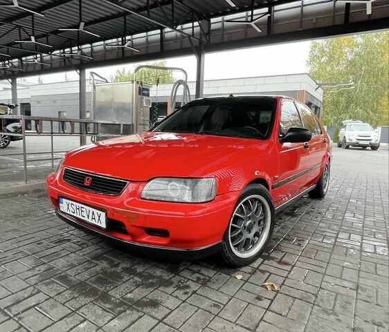 Червоний Хонда Сівік, об'ємом двигуна 1.5 л та пробігом 381 тис. км за 2500 $, фото 1 на Automoto.ua