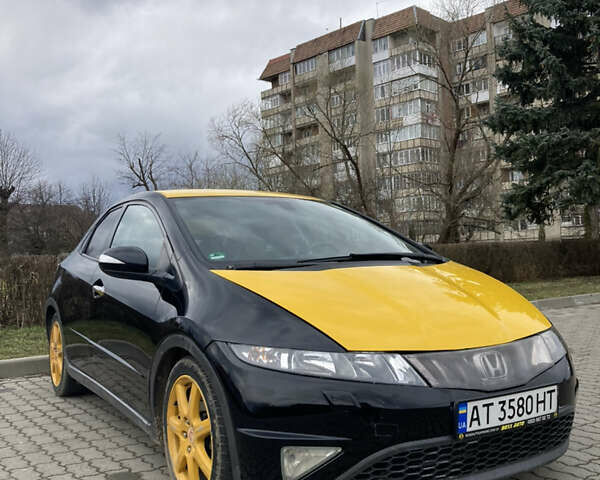 Хонда Цивик, объемом двигателя 2.2 л и пробегом 200 тыс. км за 4200 $, фото 1 на Automoto.ua