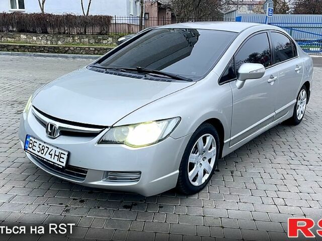 Хонда Цивик, объемом двигателя 1.8 л и пробегом 290 тыс. км за 5100 $, фото 1 на Automoto.ua