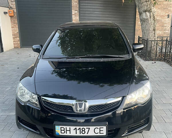 Хонда Цивик, объемом двигателя 1.8 л и пробегом 98 тыс. км за 6900 $, фото 1 на Automoto.ua