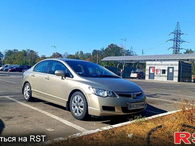Хонда Цивик, объемом двигателя 18 л и пробегом 300 тыс. км за 6600 $, фото 1 на Automoto.ua