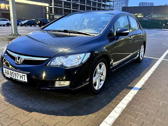 Хонда Цивик, объемом двигателя 1.8 л и пробегом 147 тыс. км за 8500 $, фото 1 на Automoto.ua