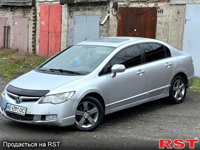 Хонда Цивик, объемом двигателя 18 л и пробегом 235 тыс. км за 6000 $, фото 1 на Automoto.ua