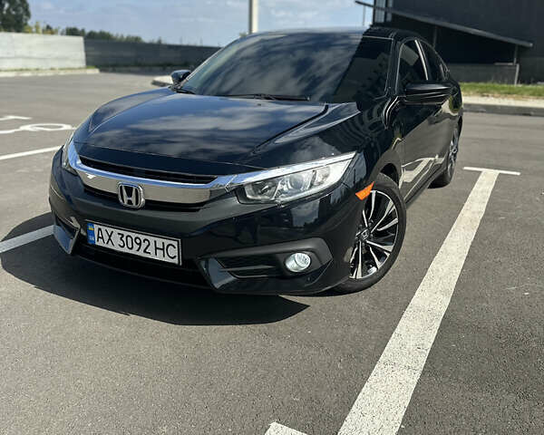 Хонда Цивик, объемом двигателя 2 л и пробегом 195 тыс. км за 12200 $, фото 1 на Automoto.ua