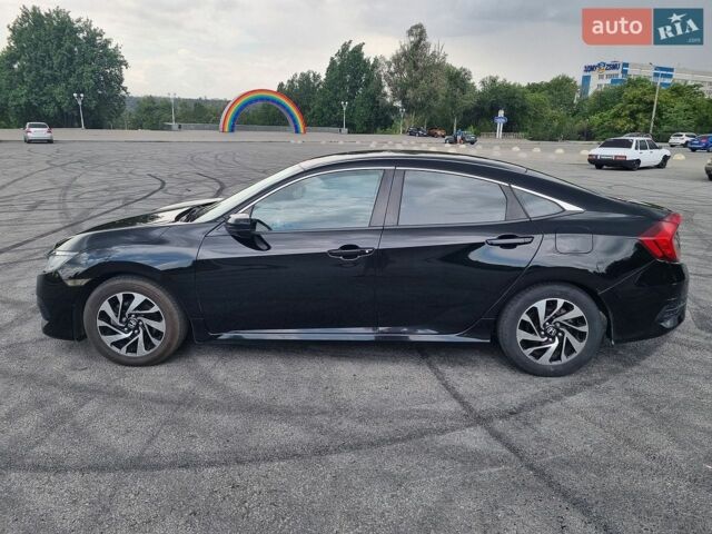 Хонда Сівік, об'ємом двигуна 2 л та пробігом 163 тис. км за 11000 $, фото 1 на Automoto.ua