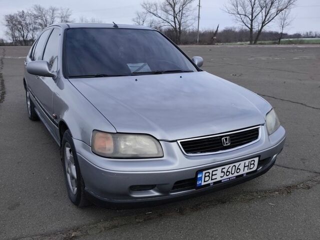 Серый Хонда Цивик, объемом двигателя 1.4 л и пробегом 400 тыс. км за 2300 $, фото 1 на Automoto.ua