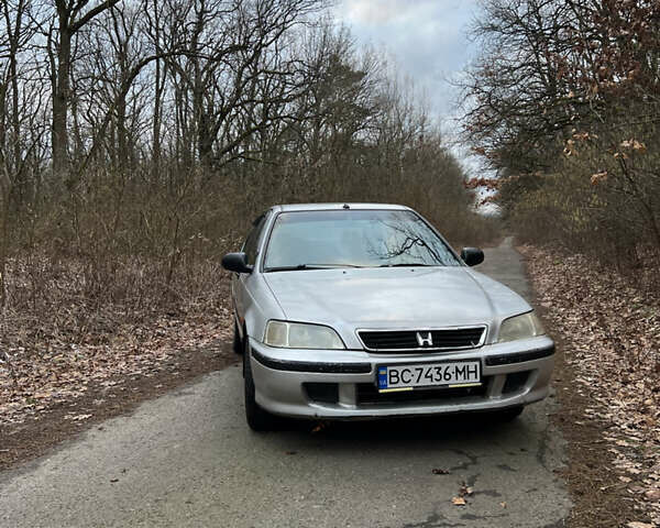 Серый Хонда Цивик, объемом двигателя 1.4 л и пробегом 200 тыс. км за 1850 $, фото 1 на Automoto.ua