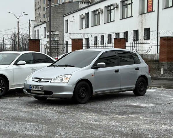 Серый Хонда Цивик, объемом двигателя 1.4 л и пробегом 303 тыс. км за 2500 $, фото 1 на Automoto.ua