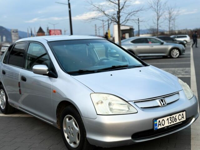 Серый Хонда Цивик, объемом двигателя 1.4 л и пробегом 267 тыс. км за 3200 $, фото 1 на Automoto.ua