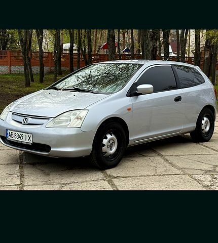Серый Хонда Цивик, объемом двигателя 1.4 л и пробегом 300 тыс. км за 3500 $, фото 1 на Automoto.ua